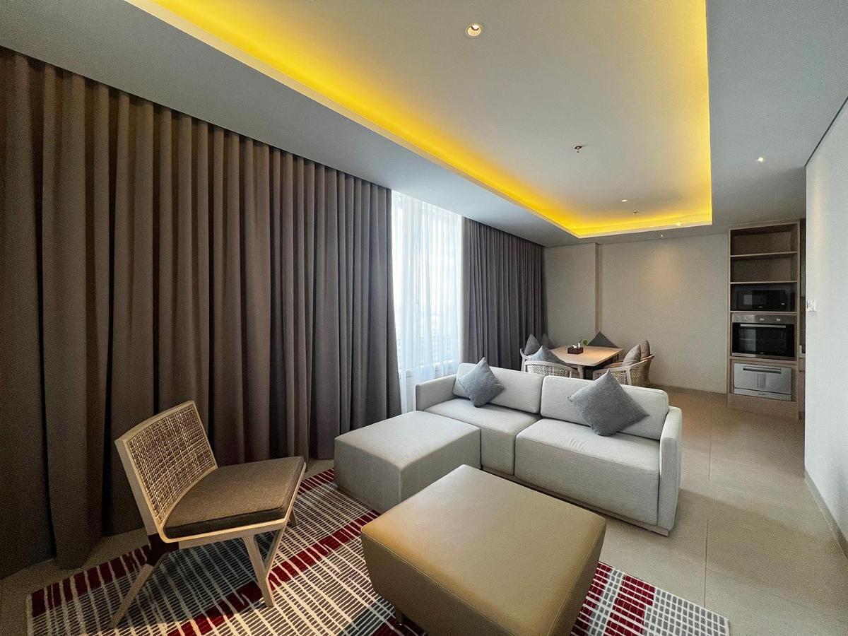 Ra Suites Simatupang Yakarta Exterior foto