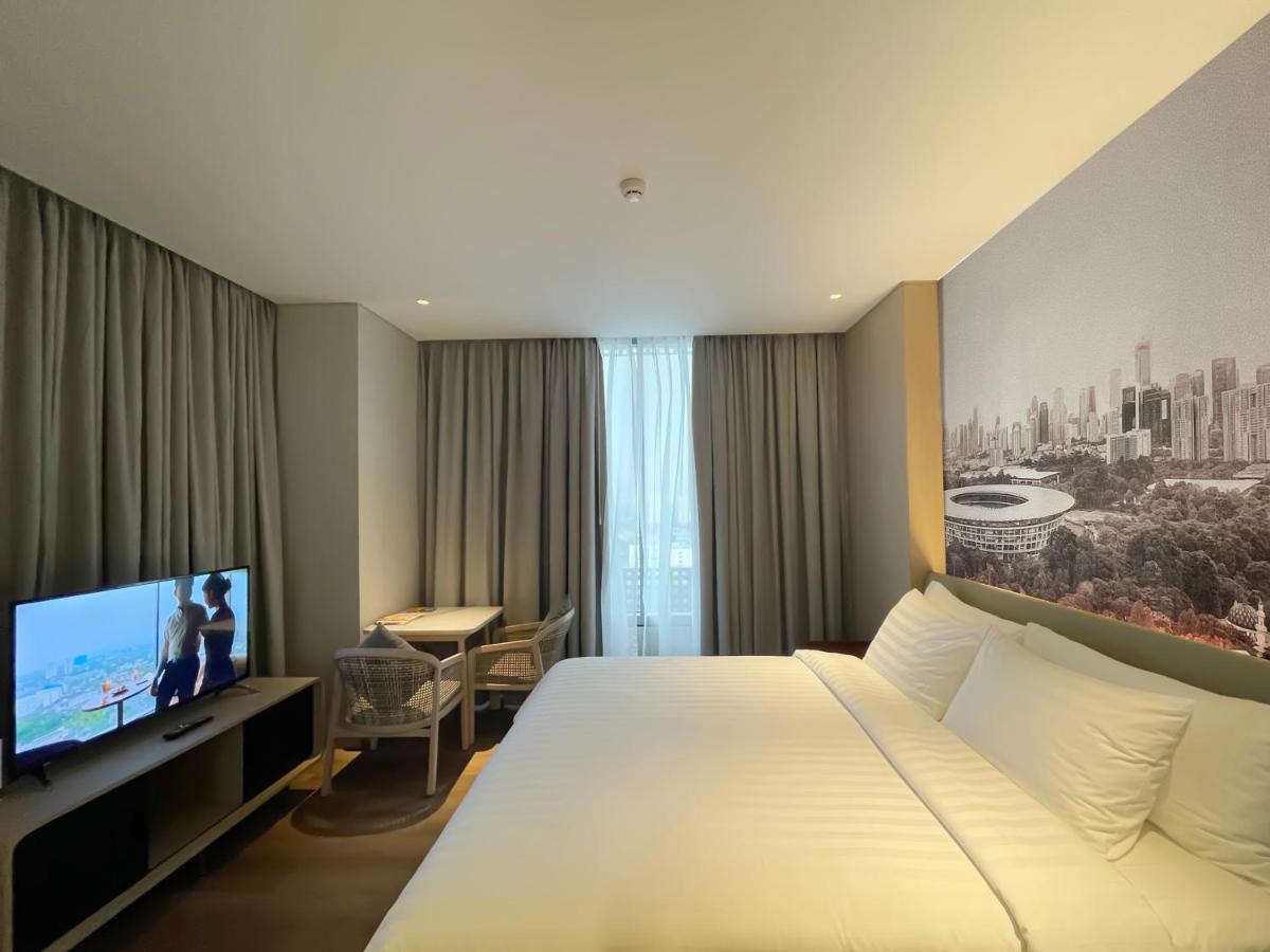Ra Suites Simatupang Yakarta Exterior foto