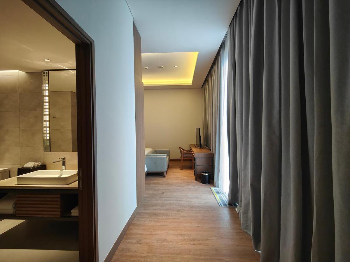 Ra Suites Simatupang Yakarta Exterior foto
